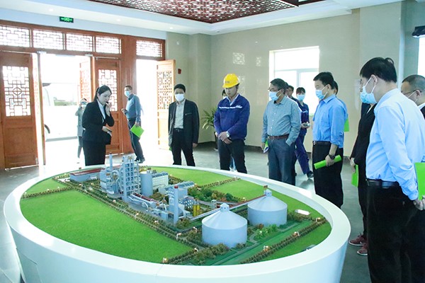 省生態環境廳二級巡視員陳新建一行蒞臨千陽海創調研指導工作