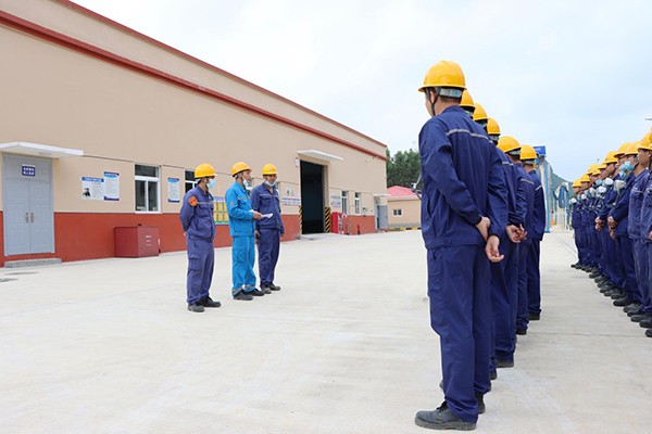 停電作業先驗電，保證安全掛地線——隆安海創聯合隆安海螺開展觸電事故應急演練活動